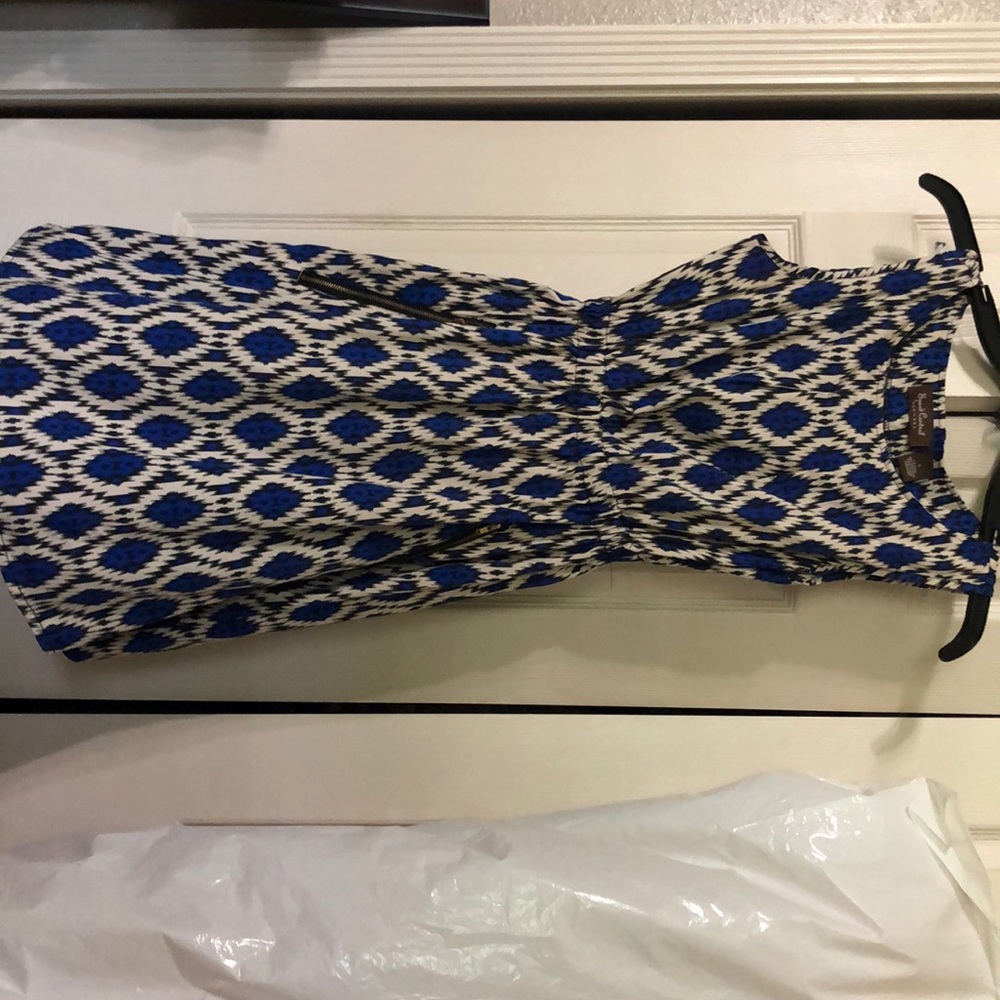 Short dress